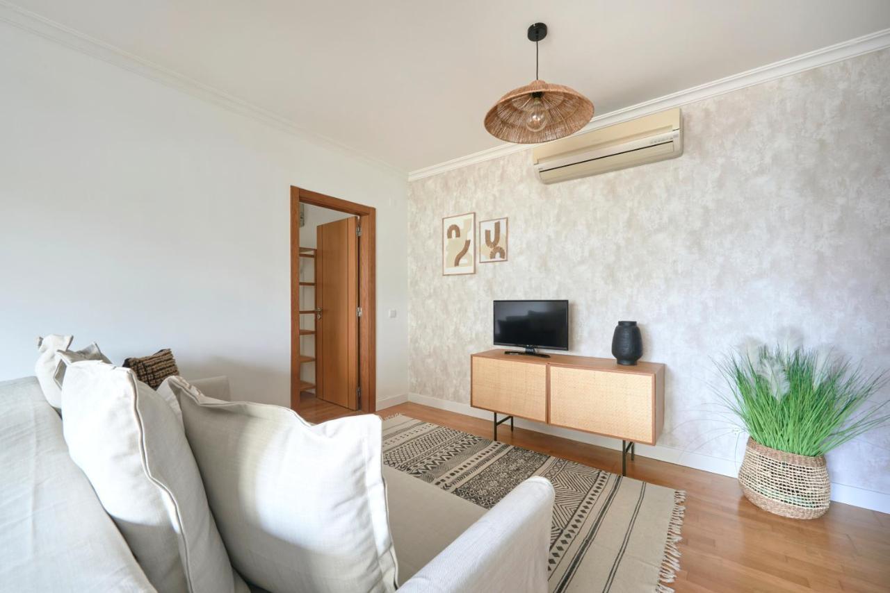 Apartment With Private Terrace & Car Garage Lisboa Extérieur photo